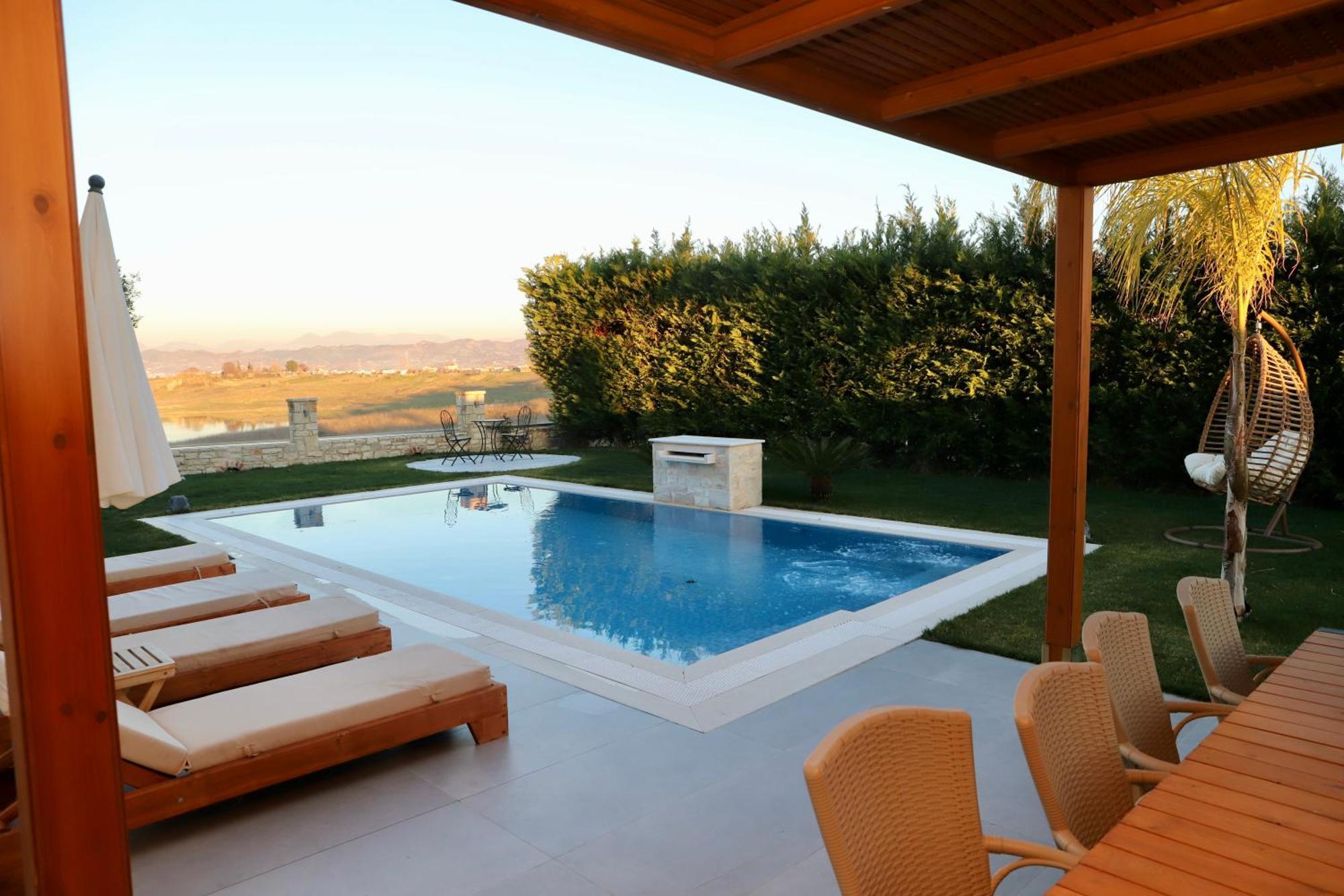 Green Villa With Private Pool Дуррес Экстерьер фото