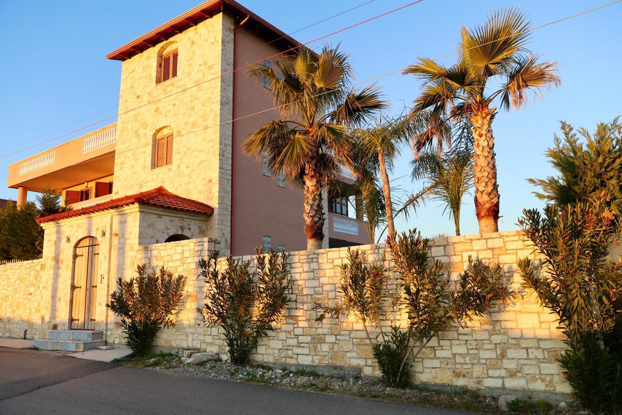 Green Villa With Private Pool Дуррес Экстерьер фото
