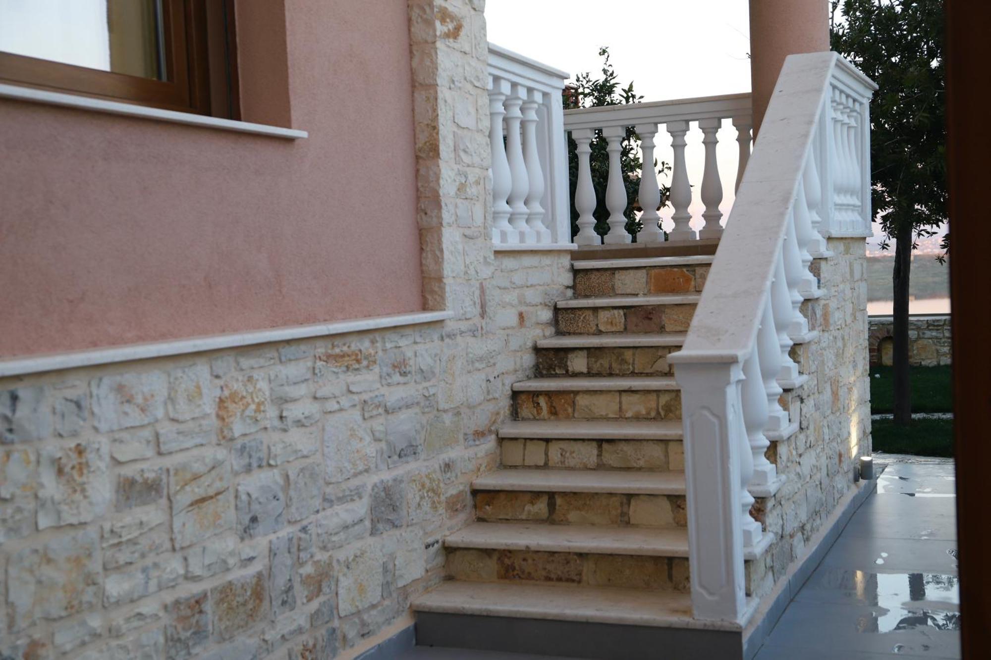 Green Villa With Private Pool Дуррес Экстерьер фото